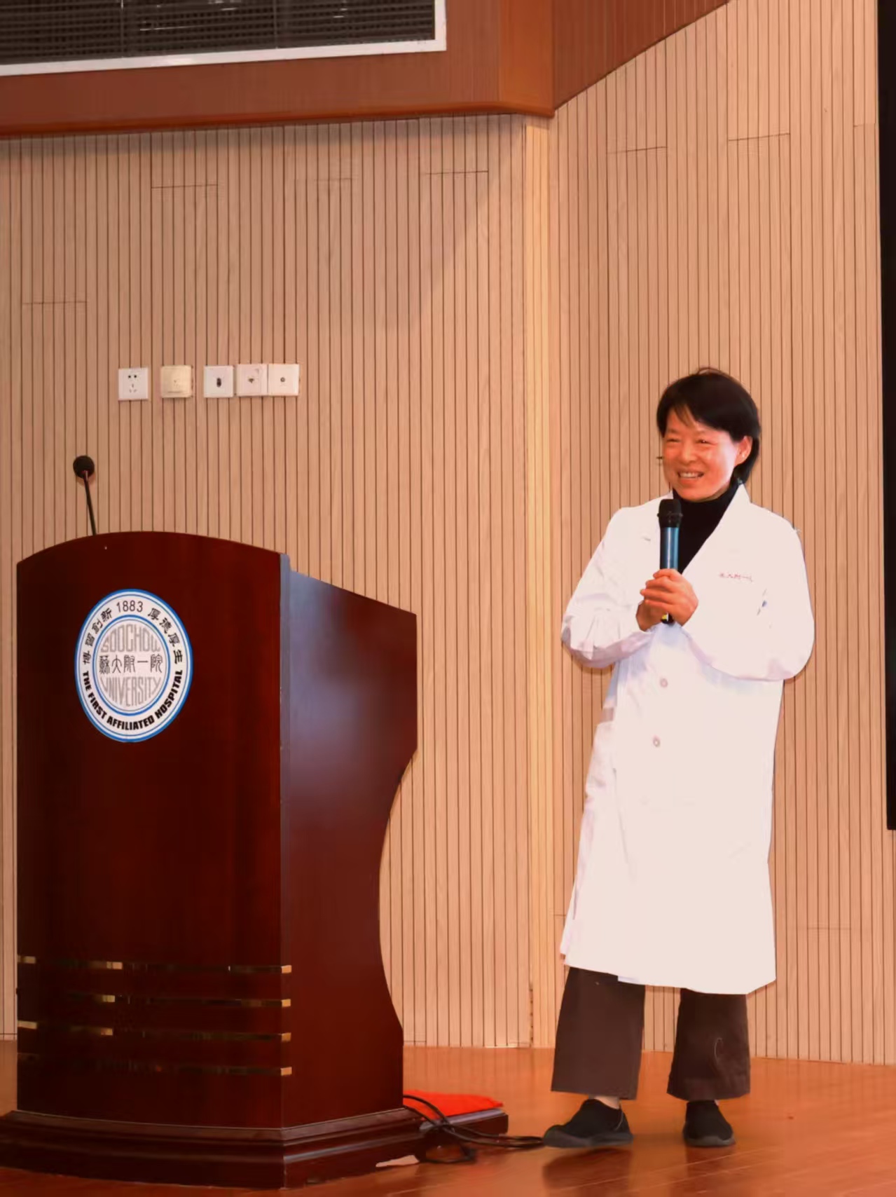 17-25111210502a14.jpg 17-25111210502a14.jpg